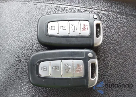 2014 Hyundai Sonata Hybrid z USA, uszkodzony, nr VIN KMHEC4A40EA113921